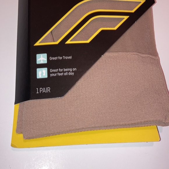 Women’s 3M FUTURO Ultra Sheer Compression Knee Highs for Women One Pair L - Picture 8 of 8